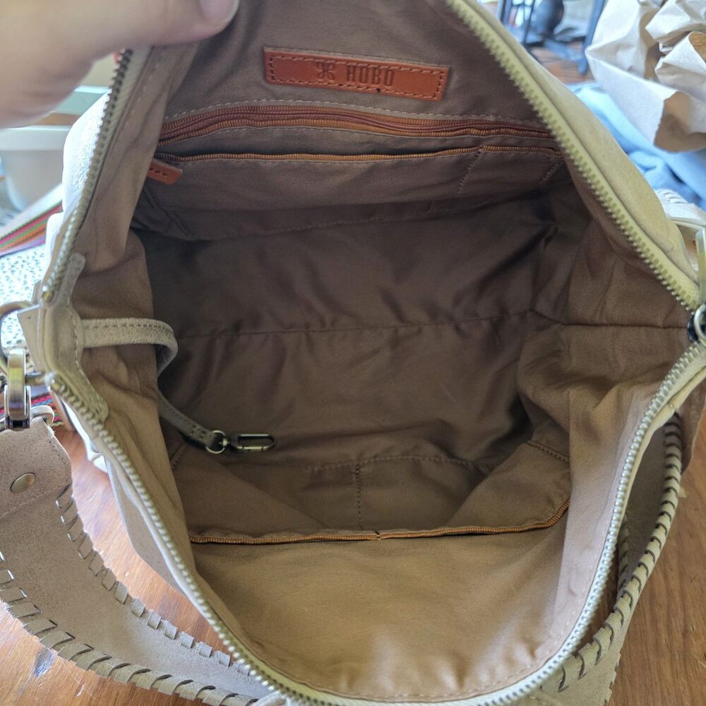 HOBO Sheila Medium Shoulder Bag Crossbody Top Handle Purse Golden Nubuck Leather - Picture 5 of 6